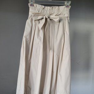 Cream-colored circle skirt with bow size 2